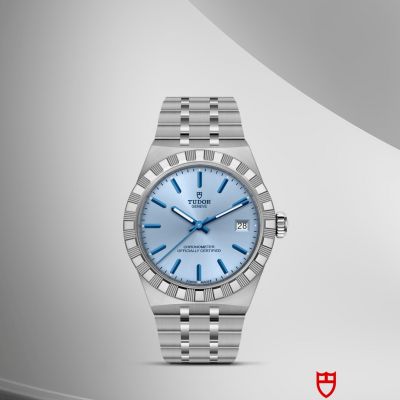Zeitlose Eleganz trifft auf Schweizer Präzision: Die neue TUDOR Royal vereint raffinierte Vielseitigkeit mit moderner Uhrmacherkunst. 
Fünf Jahre Garantie, kompromisslose Präzision und ein Design, das jeden Moment stilvoll begleitet. 
#TudorWatch #BornToDare #TudorRoyal #JuwelierGadebusch #köln