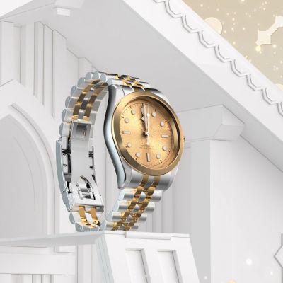 Mit voller Kraft in das neue Jahr mit @tudorwatch  als Ihrem robusten, zuverlässigen Begleiter. Auf eine Zukunft voll Wagemut! Frohes neues Jahr! #TudorWatch #BornToDare #TudorBoutiqueKöln