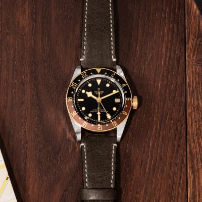 Erleben Sie die Black Bay GMT S&G mit einem 41-mm-Gehäuse in Edelstahl und Gold, ausgestattet mit dem COSC-zertifizierten Manufakturwerk Kaliber MT5652. 
@tudorwatch
#TudorWatch #BornToDare #BlackBayGmt #TudorBoutiqueKöln