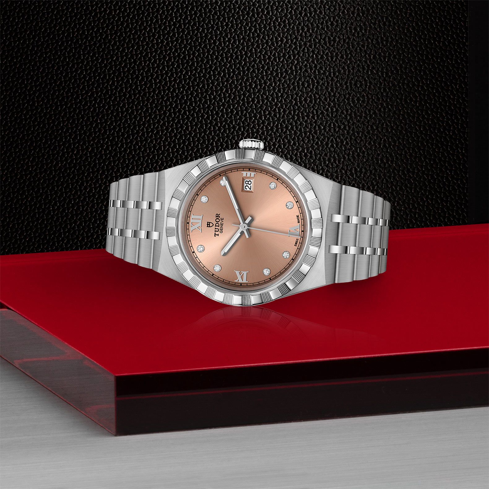 28500, Referenz M28500-0009, liegend