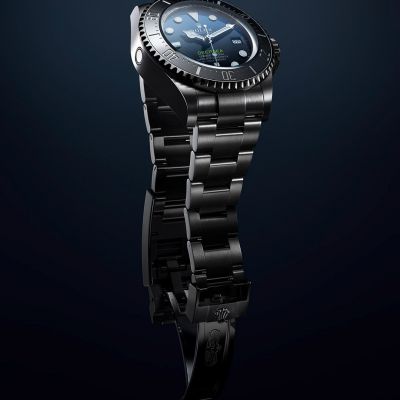 Die @rolex  Deepsea verkörpert die anspruchsvollen technischen Standards, die wir bei der Entwicklung unserer zum Tiefseetauchen konzipierten Professional Modelle kontinuierlich anpassen.#Rolex #RolexDeepsea #OfficialRolexRetailer #JuwelierGadebusch #Köln