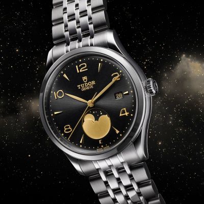 Die neueste @tudorwatch  1926 Luna verfügt über eine auffällige Mondphasen­anzeige auf der 6-Uhr-Position, erhältlich in drei Zifferblatt­varianten: blau, champagner­farben und schwarz. #TudorWatch #BornToDare #TudorBoutiqueKöln