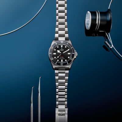 Die Pelagos 39 verbindet TUDORs Vermächtnis professioneller Taucheruhren und Fertigungs­wissen mit der Vielseitigkeit eines 39-mm-Gehäuses. #TudorWatch #TudorPelagos #BornToDare #TudorBoutiqueKöln