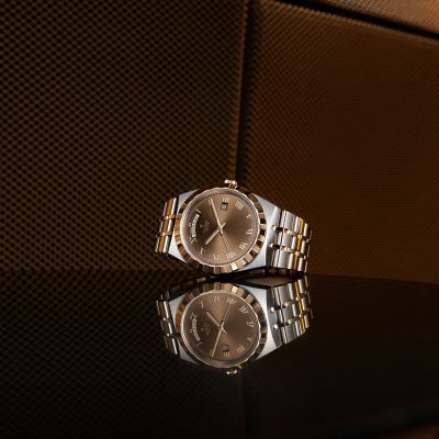 Die TUDOR Royal. Edelstahlgehäuse von 41 mm. Schokoladenfarbenes Zifferblatt. Fünfjahresgarantie. 
#TudorWatch #BornToDare #JuwelierGadebusch #Köln